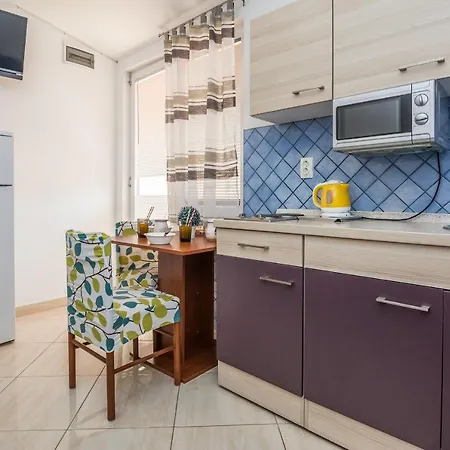 Apartments Cacko Vir